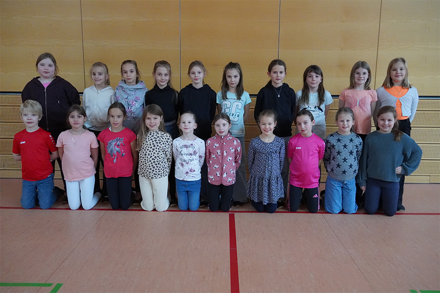 PAuerDancers_0002_P'Auer Dancers Kids